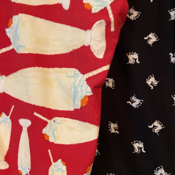 Set of Two Lularoe Tall & Curvy leggings - Picture 2 of 2